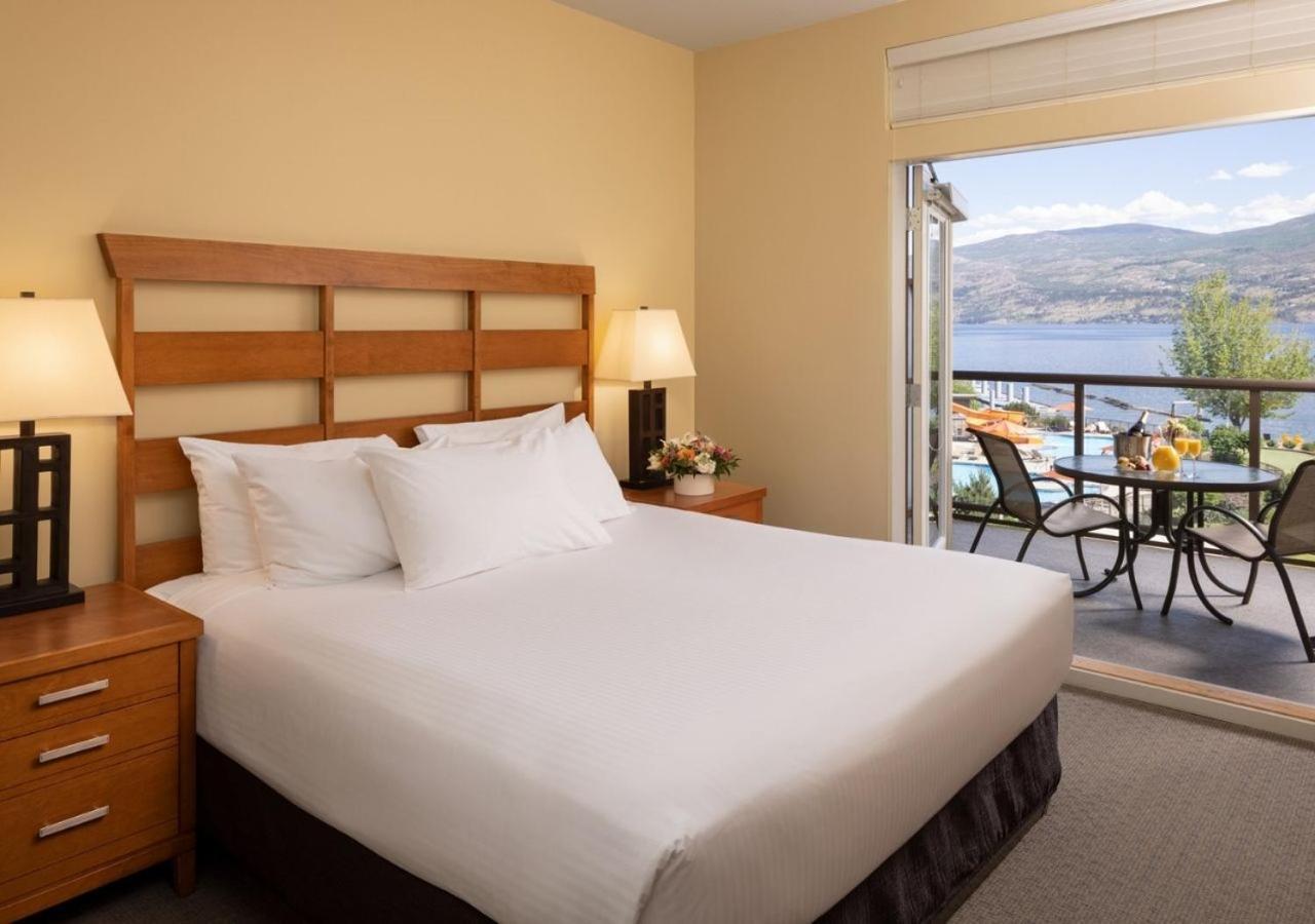 The Cove Lakeside Resort Вест-Келоуна Экстерьер фото