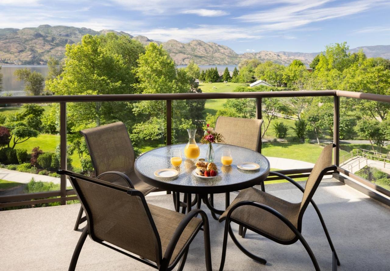 The Cove Lakeside Resort Вест-Келоуна Экстерьер фото