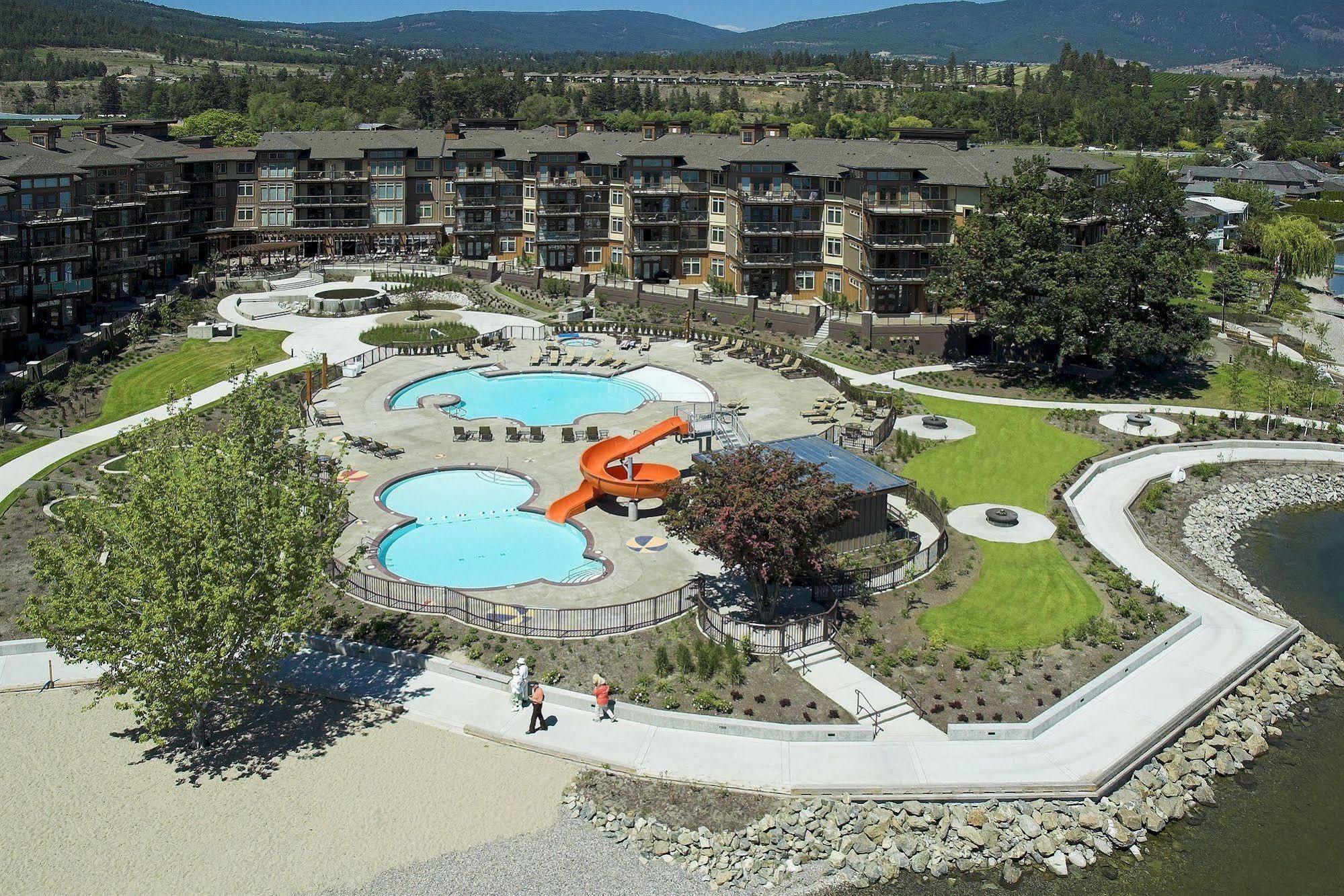 The Cove Lakeside Resort Вест-Келоуна Экстерьер фото